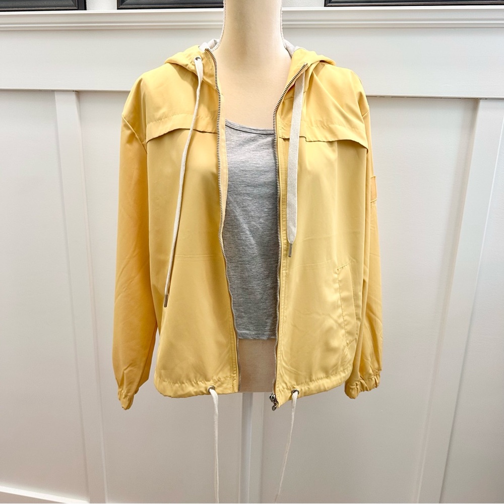 Ivory Ella Light Yellow Drawstring Hooded Jacket Woman’s Size Small EUC Rare